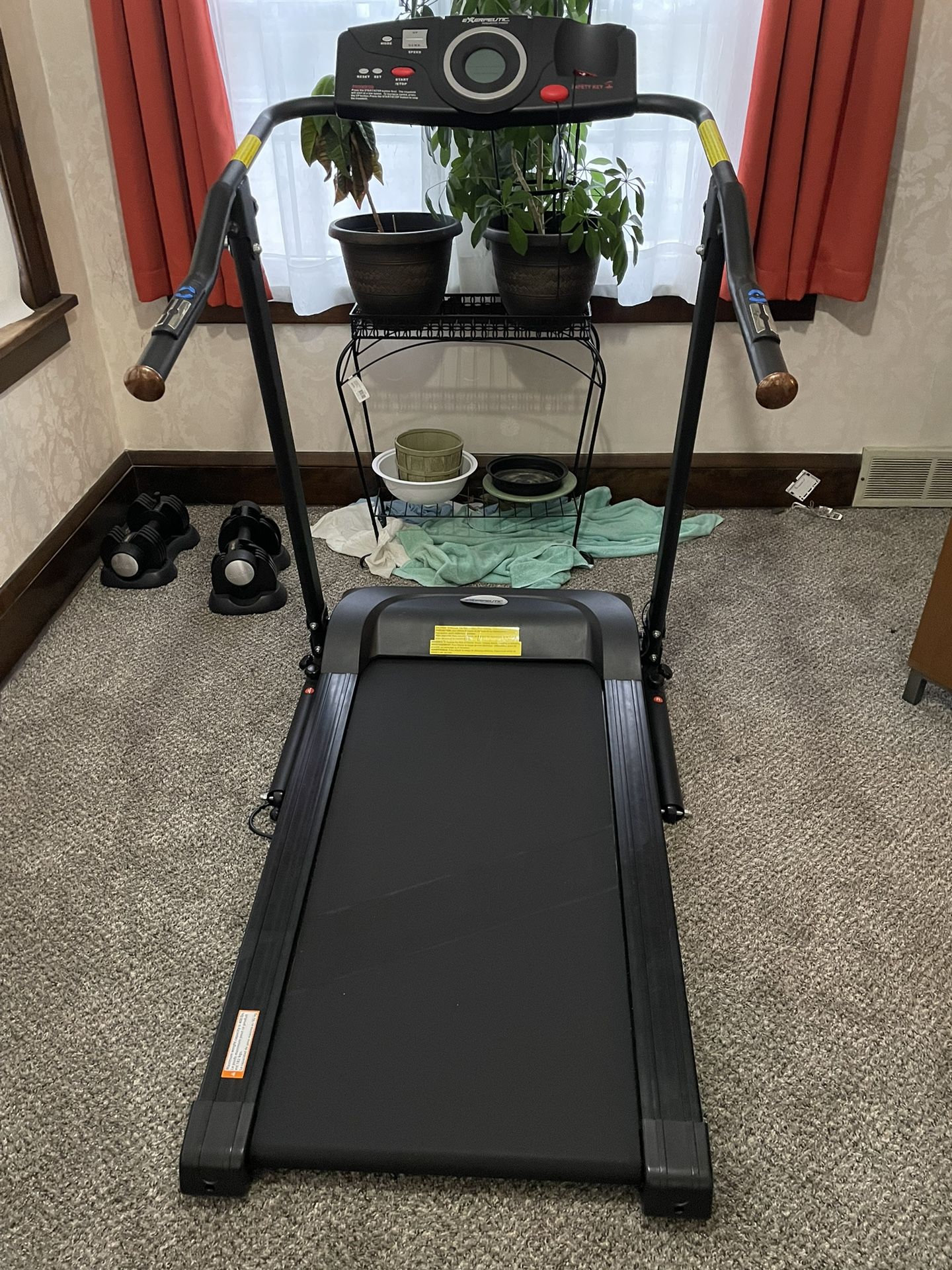 Exerpeutic TF1000 400LB Capacity Treadmill for Sale in Cleveland