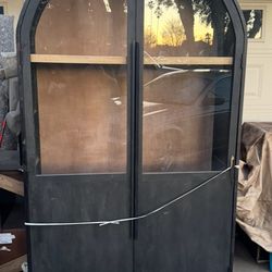 New :: Arched Display Cabinet :: Sloan Collection :.