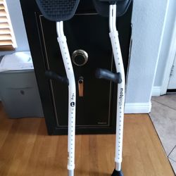 Mobilegs Crutches