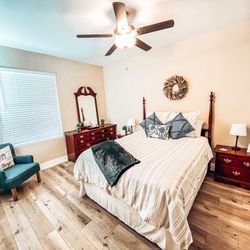 Thomasville - Dovetail Cherry Bedroom Furniture