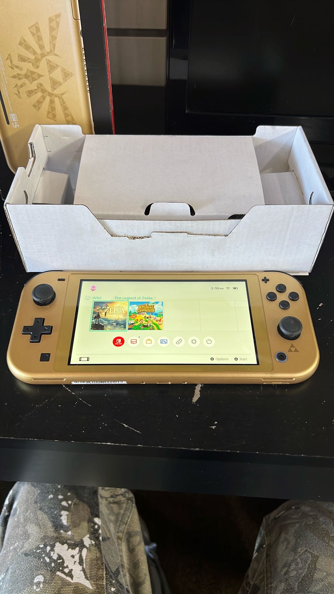 Nintendo Switch Light #93211-1