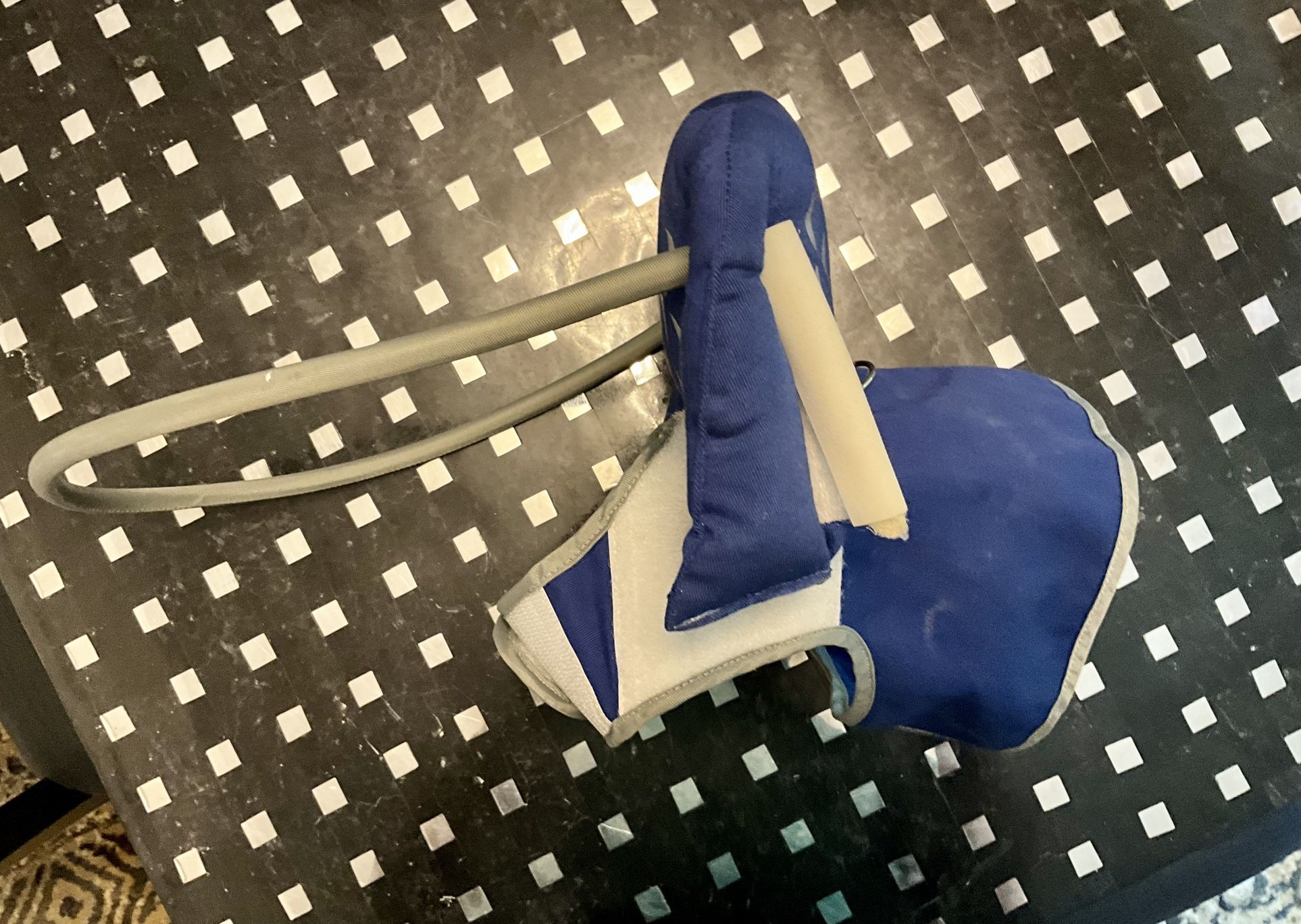 Used Muffin's Halo - A Bumper for Blind Dogs - Medium Small