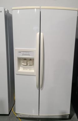Kenmore Side-by-Side White Fridge
