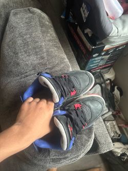 Jordan 4 rare air size 7 obo