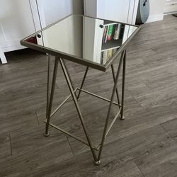 Side Table Class Mirror Top 