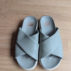 Sorel Viibe Crisscross Slide Sandal Size 8.5