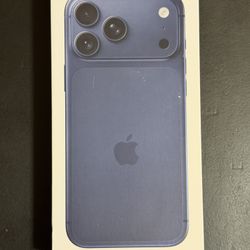 Apple Products BUNDLE - iPhone, iPad boxes/cases, EarPods, & MORE!