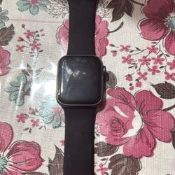 Apple Watch SE
