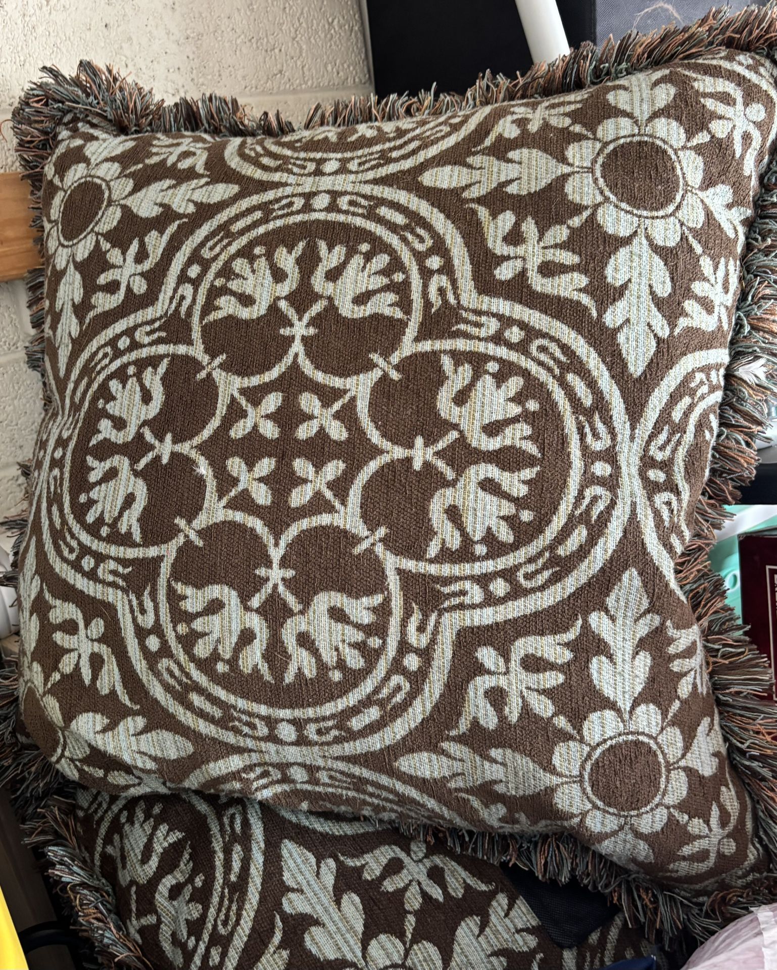 Throw Pillows (Couch) Central NJ