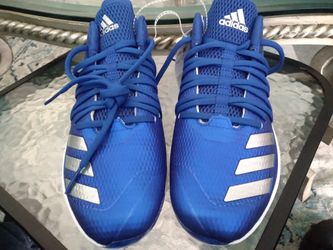New Men's Sz 7 Baseball Cleats.