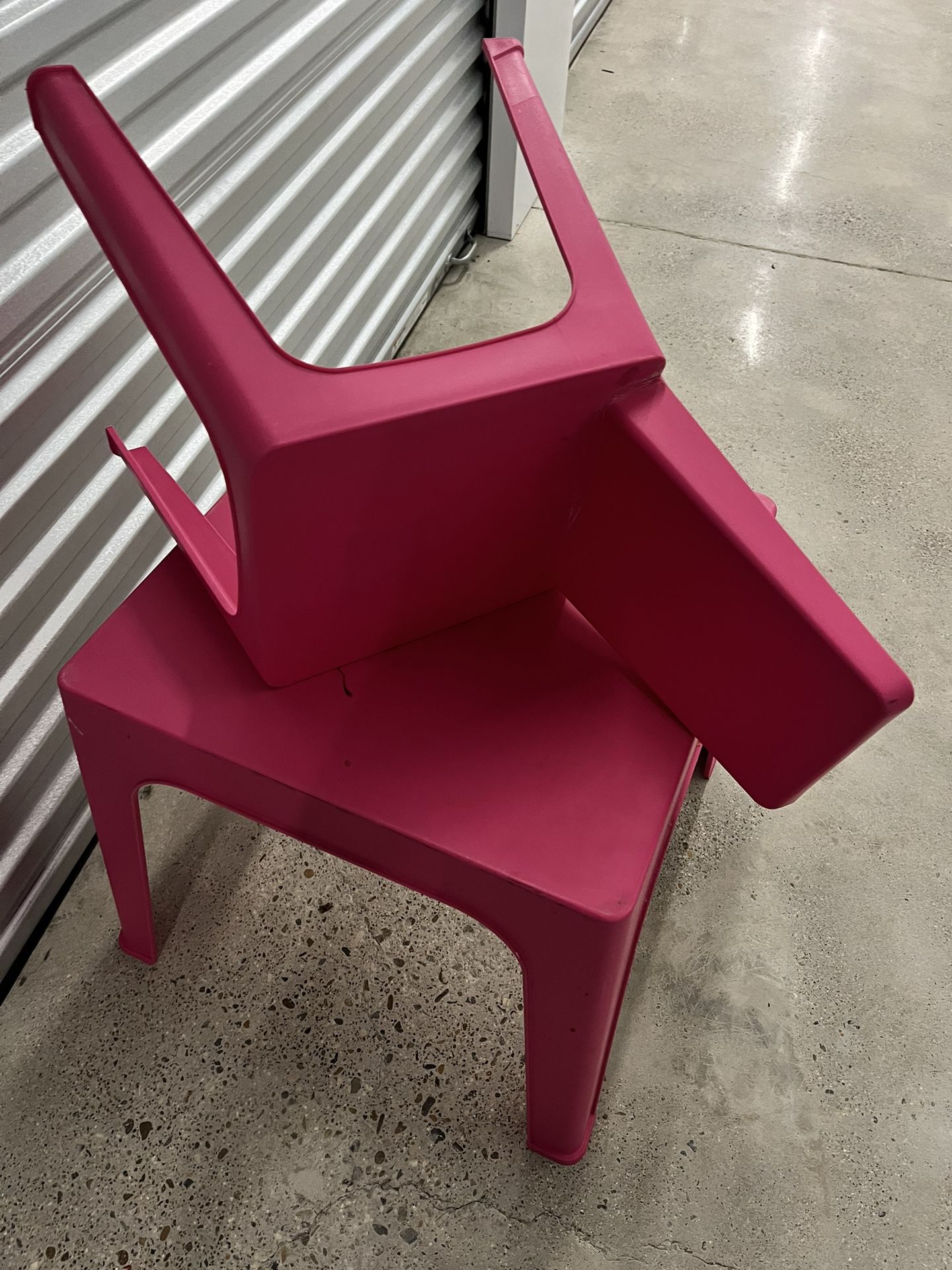 Pink Chair And Desk