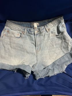 size 17 shorts