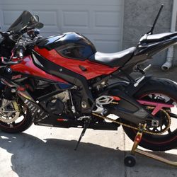 2016 BMW S 1000RR