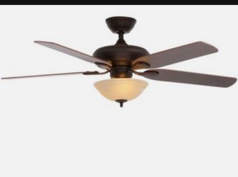 Hampton Bay 52 in ceiling fan with light