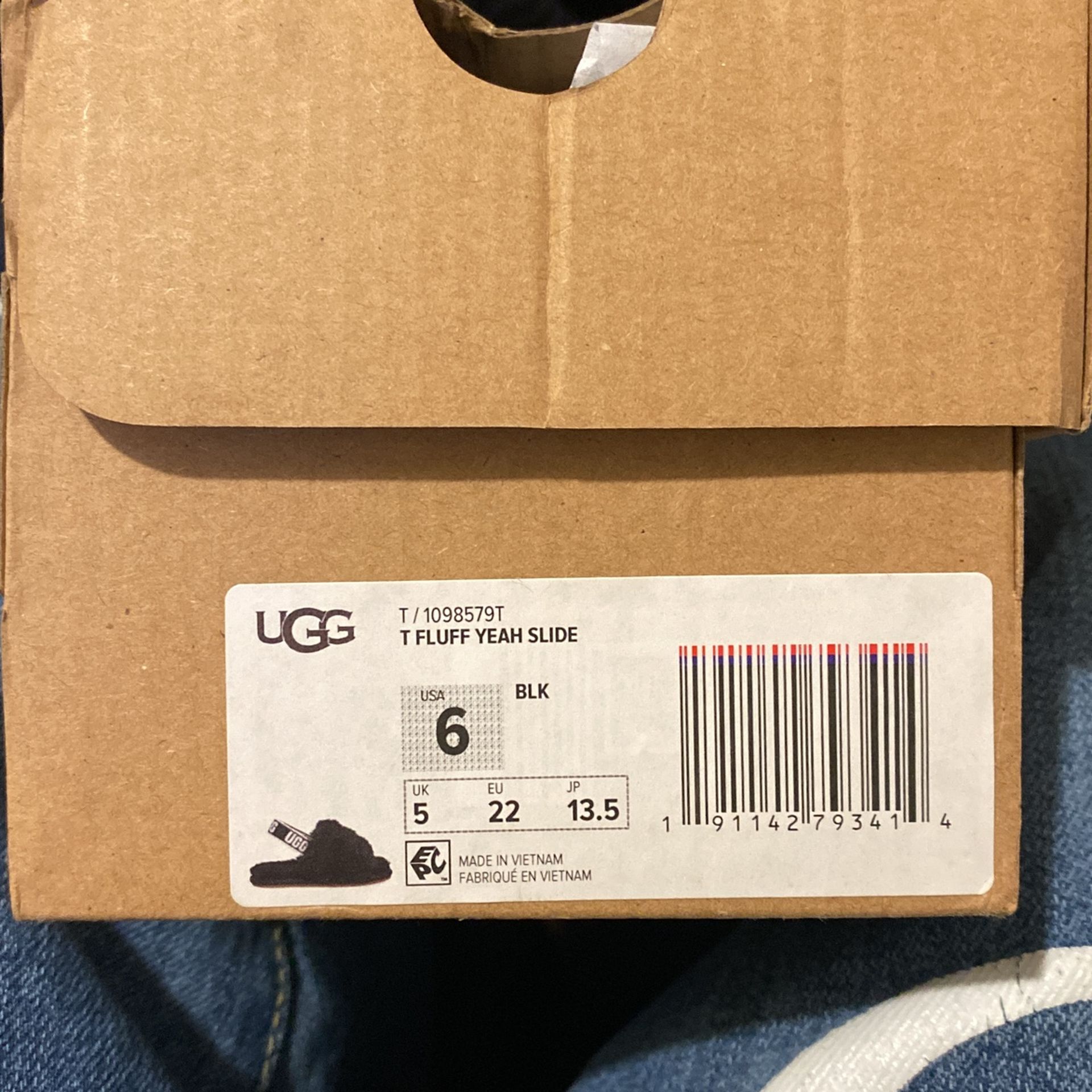 Ugg Slides