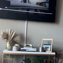 Luxe Gold Entryway Table - Raleigh, NC