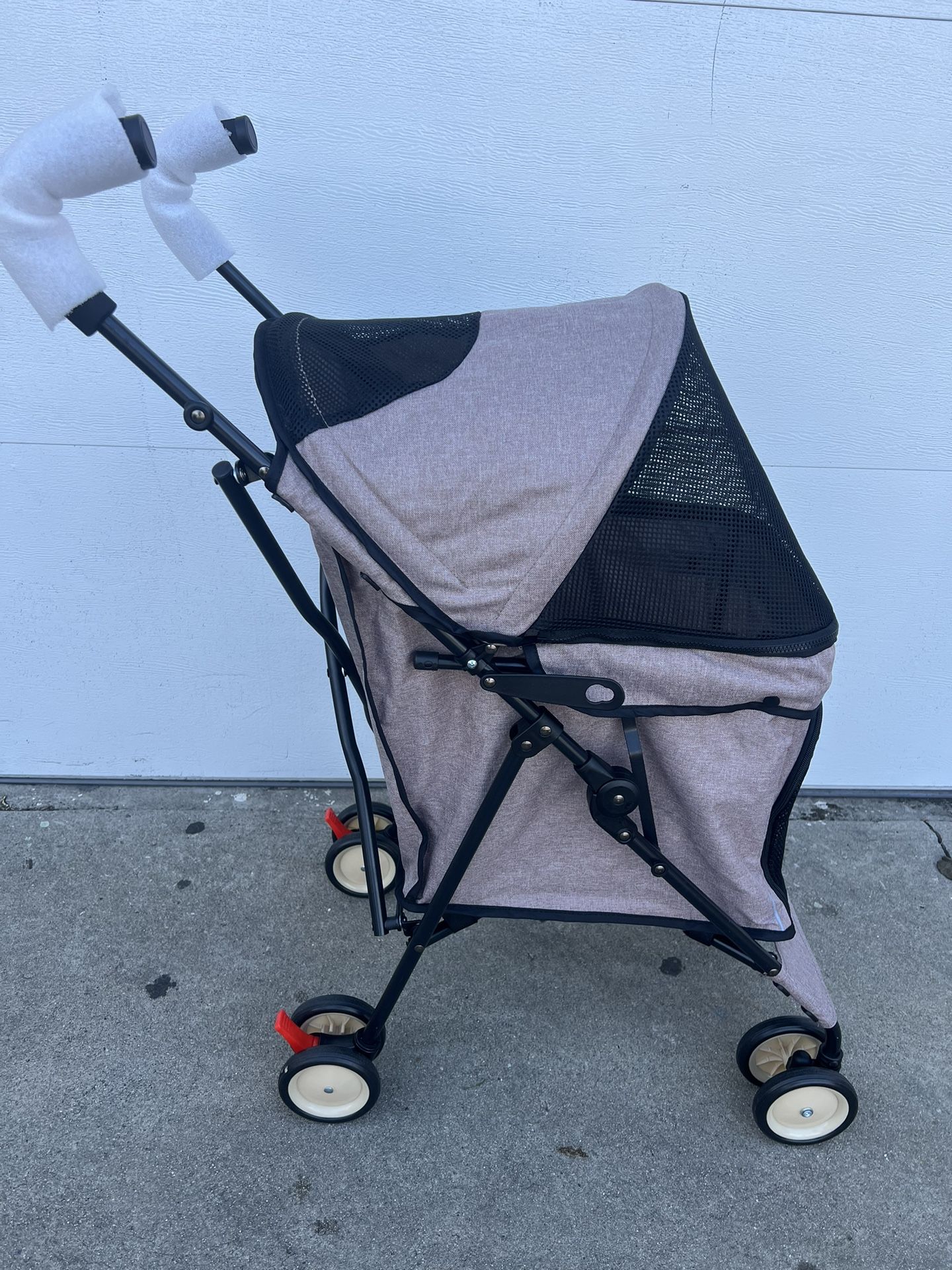 DOG STROLLER