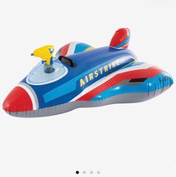 Pool float with water gun