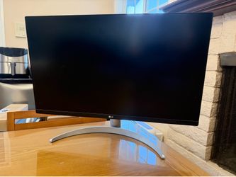 LG 27UP600-W 27-Inch 4K UHD Monitor
