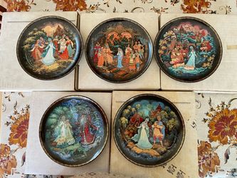 Beautiful Russian Legends Vintage Collectible Art Plates. Snowmaiden Series. Set of 5. $125.00 Firm.