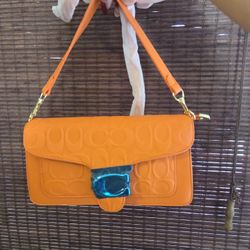 Beautiful PURSES😍😍😍🥰🥰💕💕PRICES VARY💕