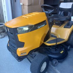 Riding Lawnmower Cub Cadet 18hp Kohler 46" Deck