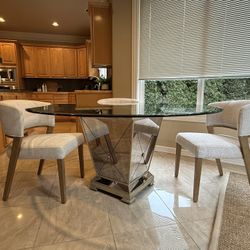 60” Round Glass Dining Table – Seats 6-8 (Chairs Not Included)