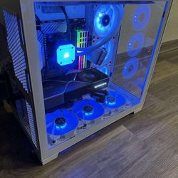 White Gaming PC