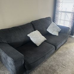 Couch And Love Seat In Great Condition 
