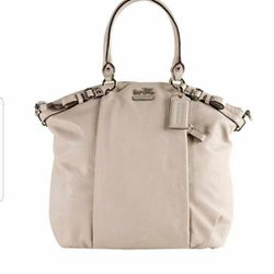 Coach Leather Handbag Pre-Owned LIKE NEW