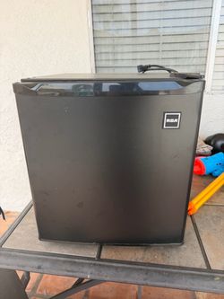 1.6 Cu. Ft.  Mini Fridge