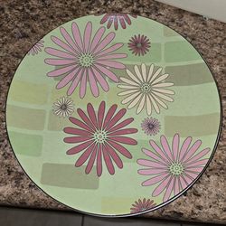 222 FIFTH Flower Shower Green Plate 10 3/4"