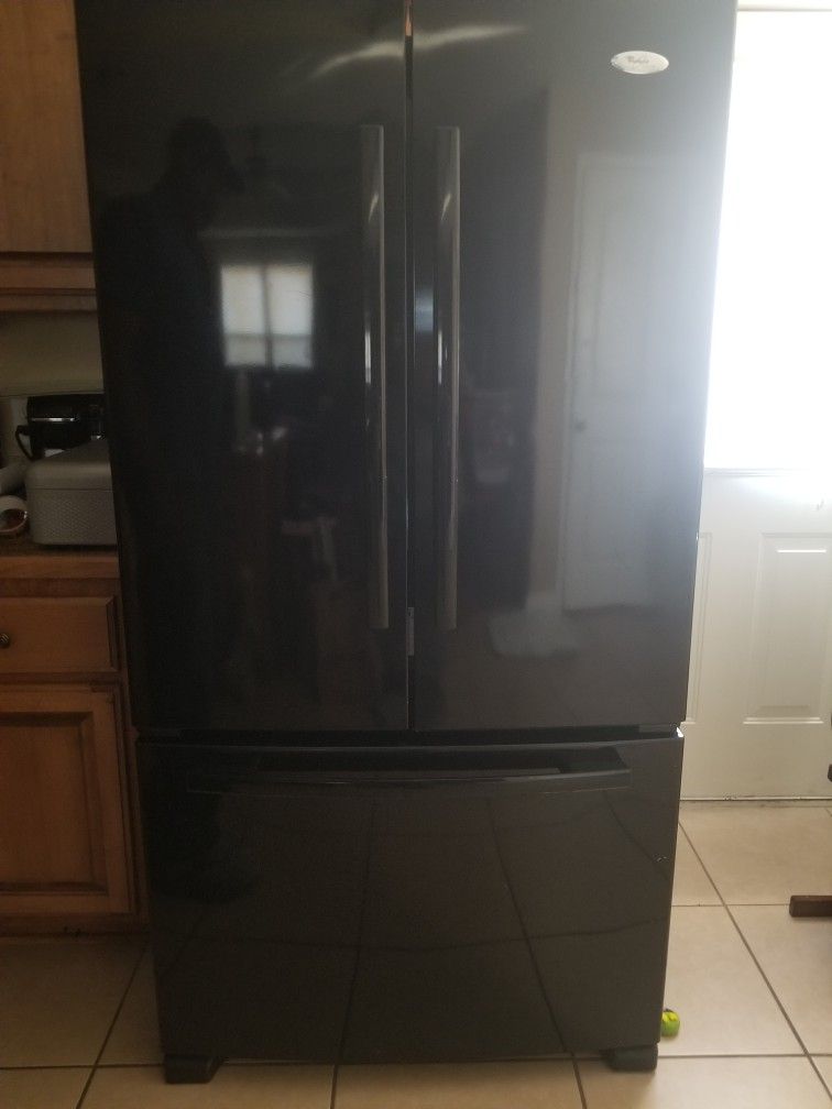 Whirlpool Gold Refridgerator 