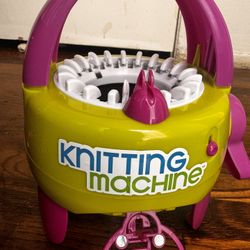 Knitting Machine