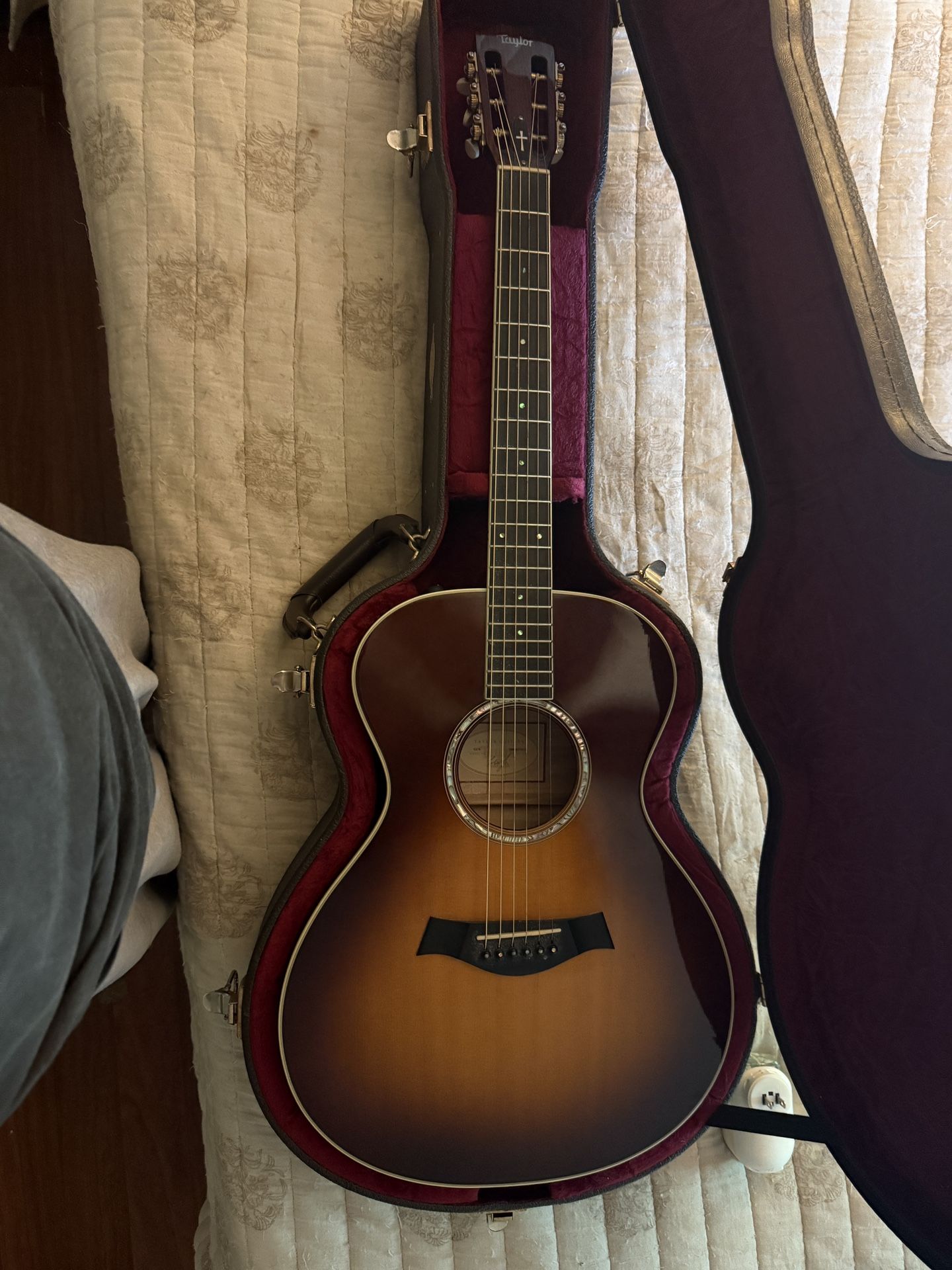 Taylor guitar
