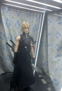 Final Fantasy GameToys Cloud Strife 1/6 Scale (HOT TOYS INART