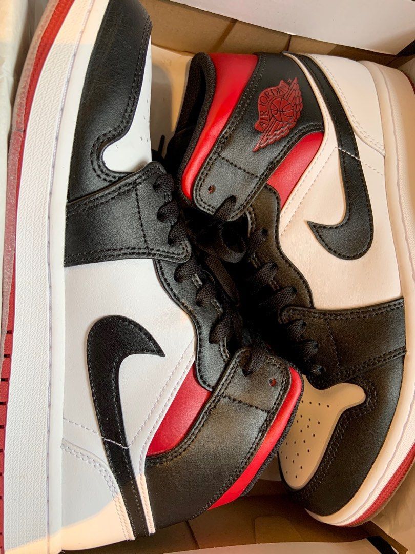 Jordan 1 Mid