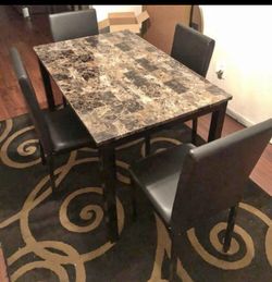5 PCS FAUX MARBLE DINING TABLE WITH 4 CHAIRS INCLUDED NEW