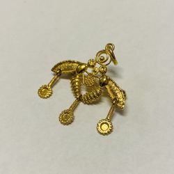 Vintage Solid 18K Yellow Gold Minoan Malia Greek Bee Brooch Pin