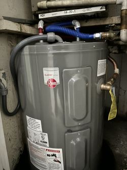 Water Heater 30 Gallons New