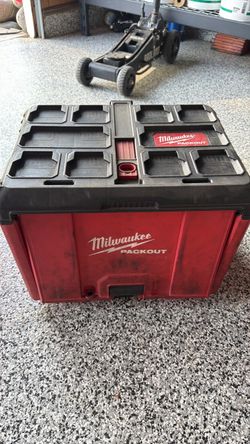 Milwaukee pack out cabinet