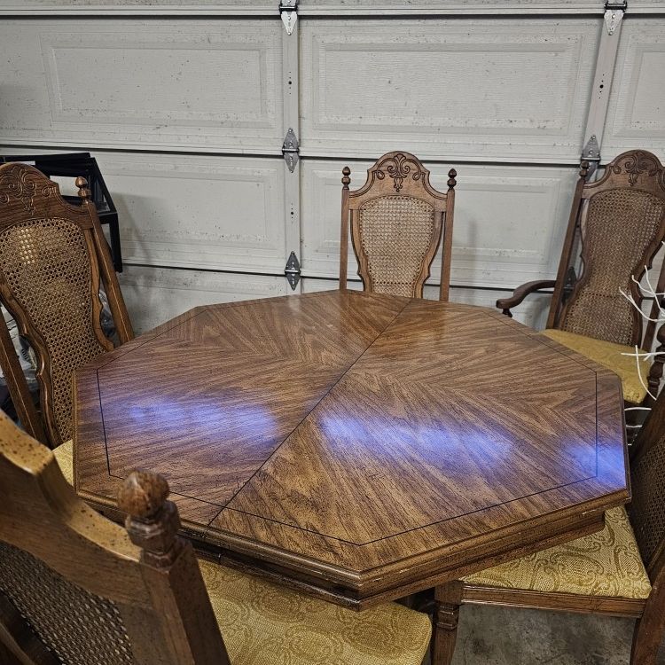 Vintage solid Wood Octagonal Dinning Table 