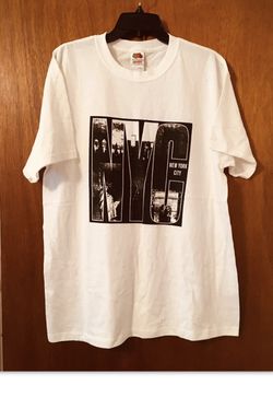 FRUIT OF THE LOOM Men’s ‘NYC’ Graphic T-shirt, Short Sleeves, Sz L, Pre-owned