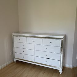 White Pearl Dresser