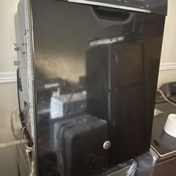 Dishwashers Black Or Stainless 