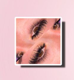 Eyelashes Extensions 