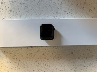 Apple Watch SE (2nd Gen) 40mm Used