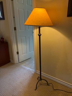 Floor lamp