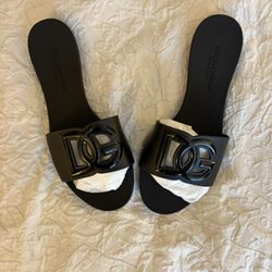 DG Sandals Size 7.5