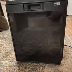 NORCOLD NR751BB, Refrigerator/Freezer - Marine-RV